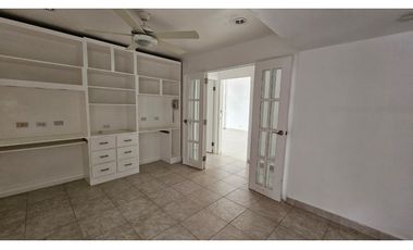 SE VENDE CASA EN EL HEXAGONO - ALTOS DEL GOLF - SAN FRANCISCO