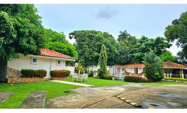 SE VENDE CASA EN EL HEXAGONO - ALTOS DEL GOLF - SAN FRANCISCO