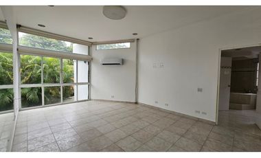 SE VENDE CASA EN EL HEXAGONO - ALTOS DEL GOLF - SAN FRANCISCO