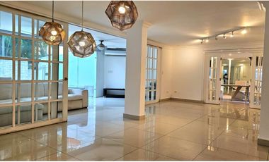 SE VENDE CASA EN EL HEXAGONO - ALTOS DEL GOLF - SAN FRANCISCO