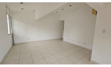 SE VENDE CASA EN EL HEXAGONO - ALTOS DEL GOLF - SAN FRANCISCO