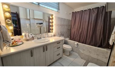 SE VENDE CASA EN EL CANGREJO - BELLA VISTA - COMUNIDAD CON GARITA