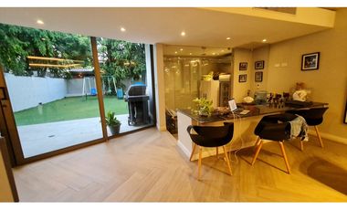 SE VENDE CASA EN PAITILLA FRENTE AL PARQUE CON VISTA AL MAR