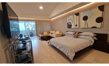 SE VENDE CASA EN PAITILLA FRENTE AL PARQUE CON VISTA AL MAR