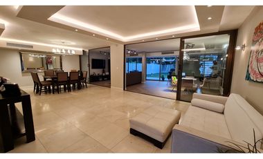 SE VENDE CASA EN PAITILLA FRENTE AL PARQUE CON VISTA AL MAR