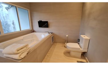 SE VENDE CASA EN PAITILLA FRENTE AL PARQUE CON VISTA AL MAR