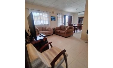 Venta de Casa en Penonomé, Urb.Paseo del Río