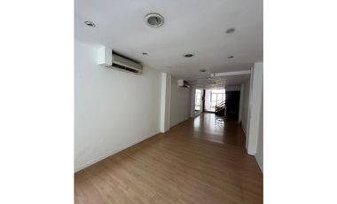 LOCAL COMERCIAL - CATAMARCA 1600