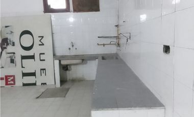 ALQUILER 24 MESES - Deposito amplio idea para comercio - Zona Centro
