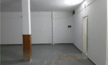 ALQUILER 24 MESES - Deposito amplio idea para comercio - Zona Centro