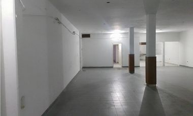 ALQUILER 24 MESES - Deposito amplio idea para comercio - Zona Centro