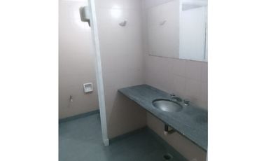 ALQUILER 24 MESES - Deposito amplio idea para comercio - Zona Centro