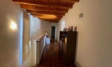 VENDE CASA - APTA A CREDITO HIPOTECARIO - B° JARDIN MARISTAS, Mendoza.