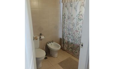 VENDE CASA - APTA A CREDITO HIPOTECARIO - B° JARDIN MARISTAS, Mendoza.