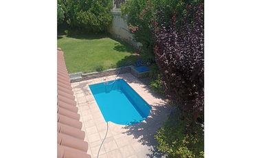 VENDE CASA - APTA A CREDITO HIPOTECARIO - B° JARDIN MARISTAS, Mendoza.