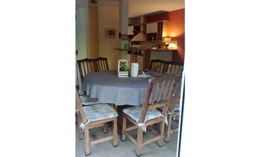 VENDE CASA - APTA A CREDITO HIPOTECARIO - B° JARDIN MARISTAS, Mendoza.