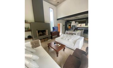 CASA EN ALQUILER EN COSTA ESMERALDA - RESIDENCIAL I 91