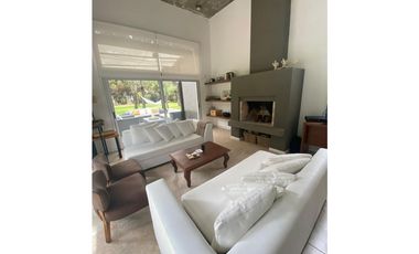 CASA EN ALQUILER EN COSTA ESMERALDA - RESIDENCIAL I 91