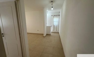 Departamento en venta c/ cochera en 9 de Julio