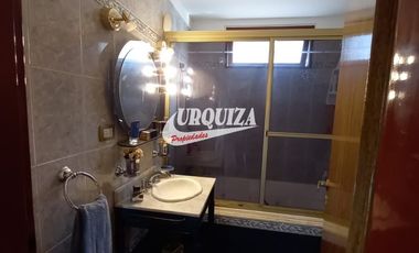 Chalet en venta c/ cochera en Morón