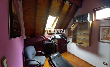 Chalet en venta c/ cochera en Morón