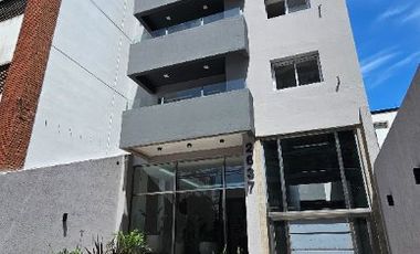 Departamento en alquiler en Lanus Oeste