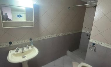 Casa en alquiler en Villa Luzuriaga