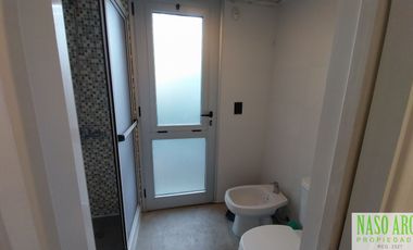 Moderna casa en Sierra de los Padres, Balcón del Golf, gas natural a pocos mts