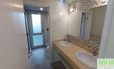 Moderna casa en Sierra de los Padres, Balcón del Golf, gas natural a pocos mts