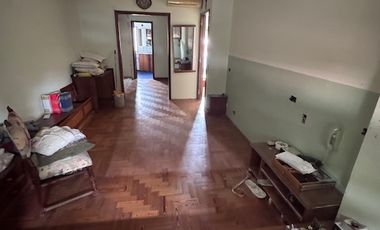 Casa en venta en Quilmes Centro