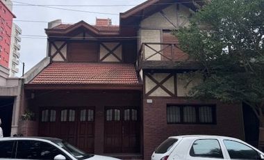Casa en venta en Quilmes Centro