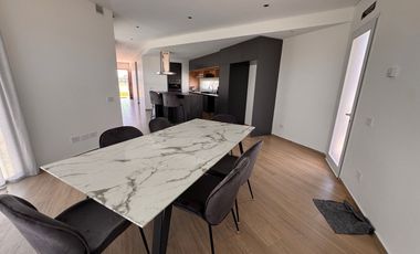 Alquiler de casa amoblada  Barrio San Simón