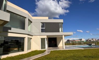 Alquiler de casa amoblada  Barrio San Simón