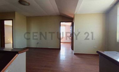 CASA EN RENTA EN CALDERÓN