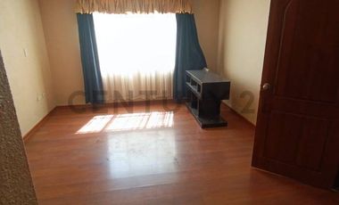 CASA EN RENTA EN CALDERÓN