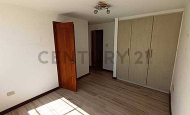 CASA EN RENTA EN CALDERÓN