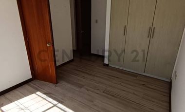 CASA EN RENTA EN CALDERÓN