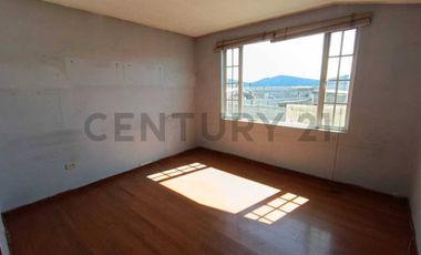 CASA EN RENTA EN CALDERÓN