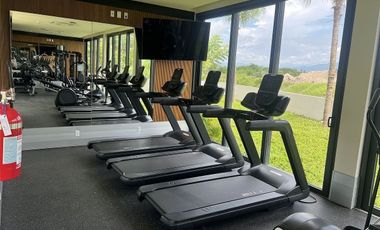 VENTA DEPA TIPO LOFT  SEMI-AMUEBLADO A 1 CUADRA DE LA PLAYA- NVO VALLARTA | MIO