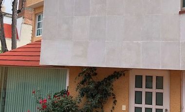 Casa en Renta, ubicada en Ciudad Satélite Cod.SR535 