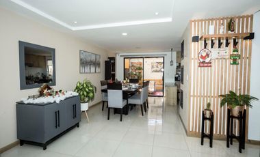 Bella Casa en Urbanizacion Privada Monay Baguanchi - Cuenca