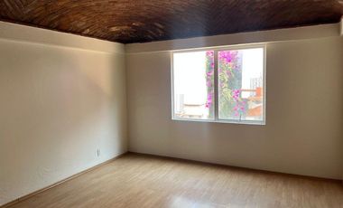 Casa en renta en privada, Lomas de Tecamachalco