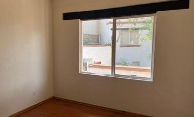 Casa en renta en privada, Lomas de Tecamachalco