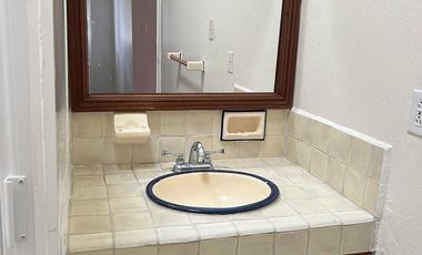 Casa en renta en privada, Lomas de Tecamachalco