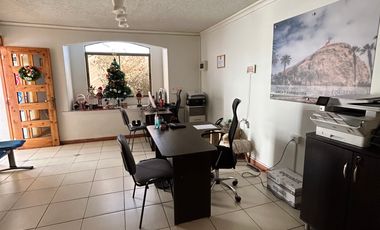 ARRIENDO AMPLIA CASA EN ARICA DOS PISOS