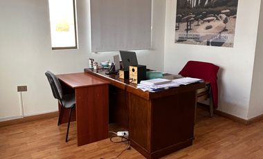 ARRIENDO AMPLIA CASA EN ARICA DOS PISOS