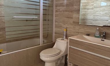 ARRIENDO AMPLIA CASA EN ARICA DOS PISOS