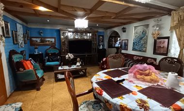 OPORTUNIDAD CASA EN VENTA DE UN PISO, QUILICURA