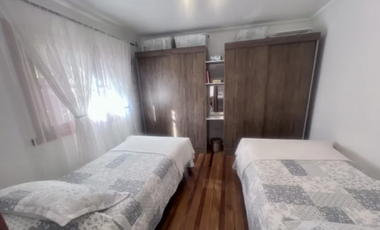 VENDO CASA REMODELADA CON VISTA AL CERRO LA CAMPANA sn