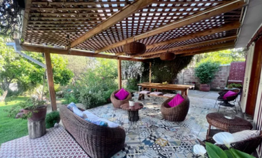 VENDO CASA REMODELADA CON VISTA AL CERRO LA CAMPANA sn